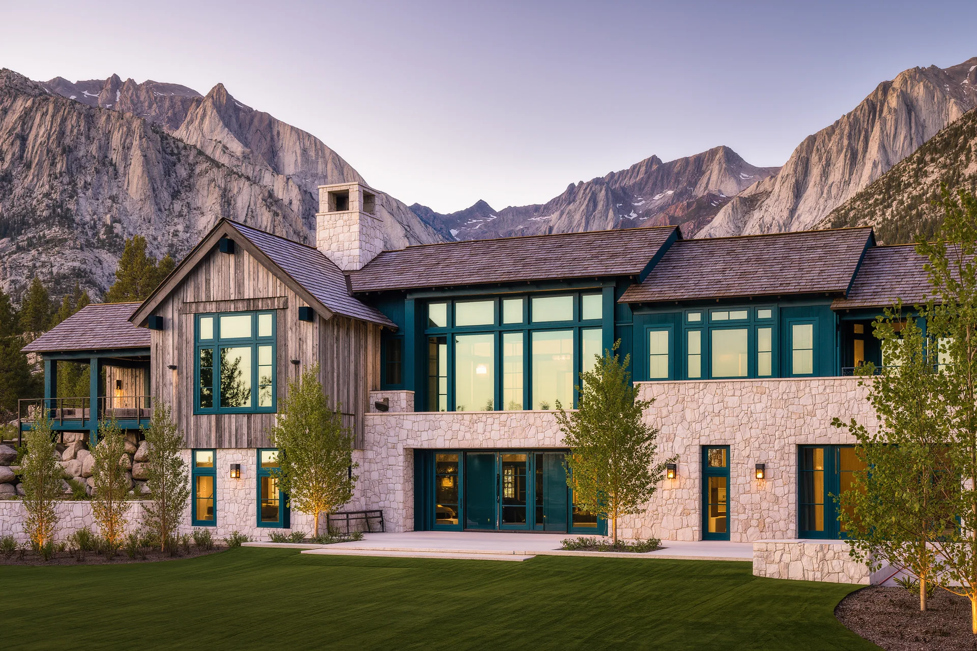Exklusive Chalets und Villen: Luxusimmobilien in der Schweizer Alpenregion
